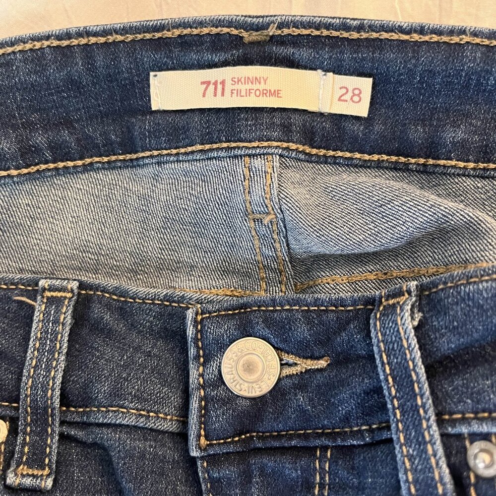 NWOT Levi's 711 Skinny Jeans - Picture 4 of 4
